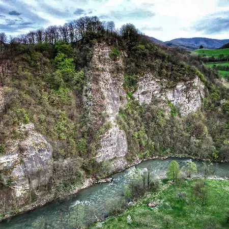 Studio Apartman Oaza Mira Visoko,contact Phone On Google Apartman *